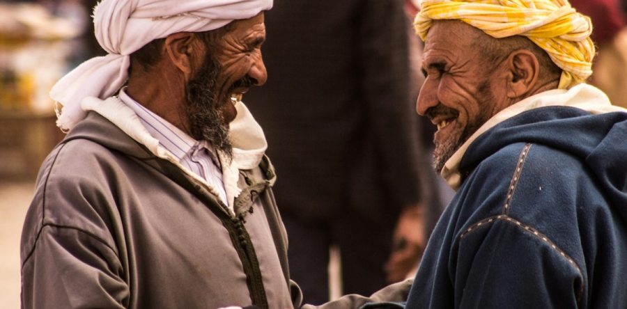 Entre sedas, medinas y magia: Un viaje por la vestimenta de Marruecos